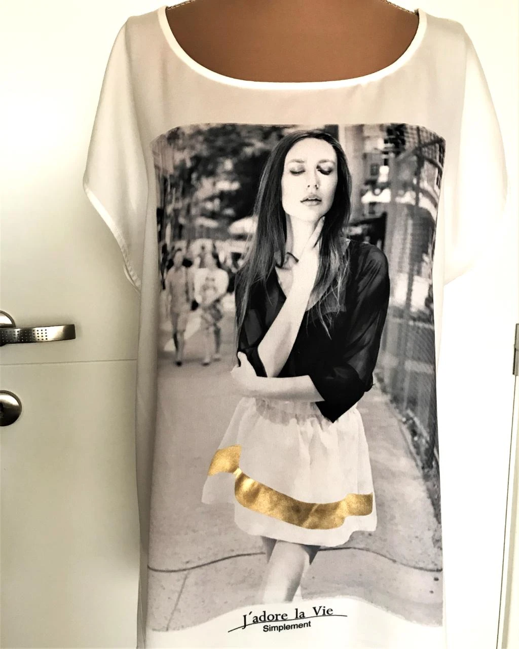 GDM Large blusa fina con estampado en el frente. – photo 2